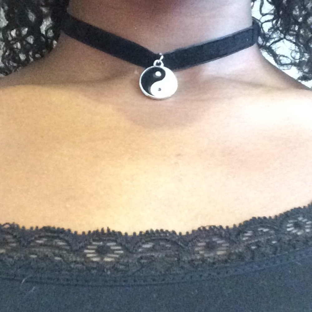 Ying Yang Choker